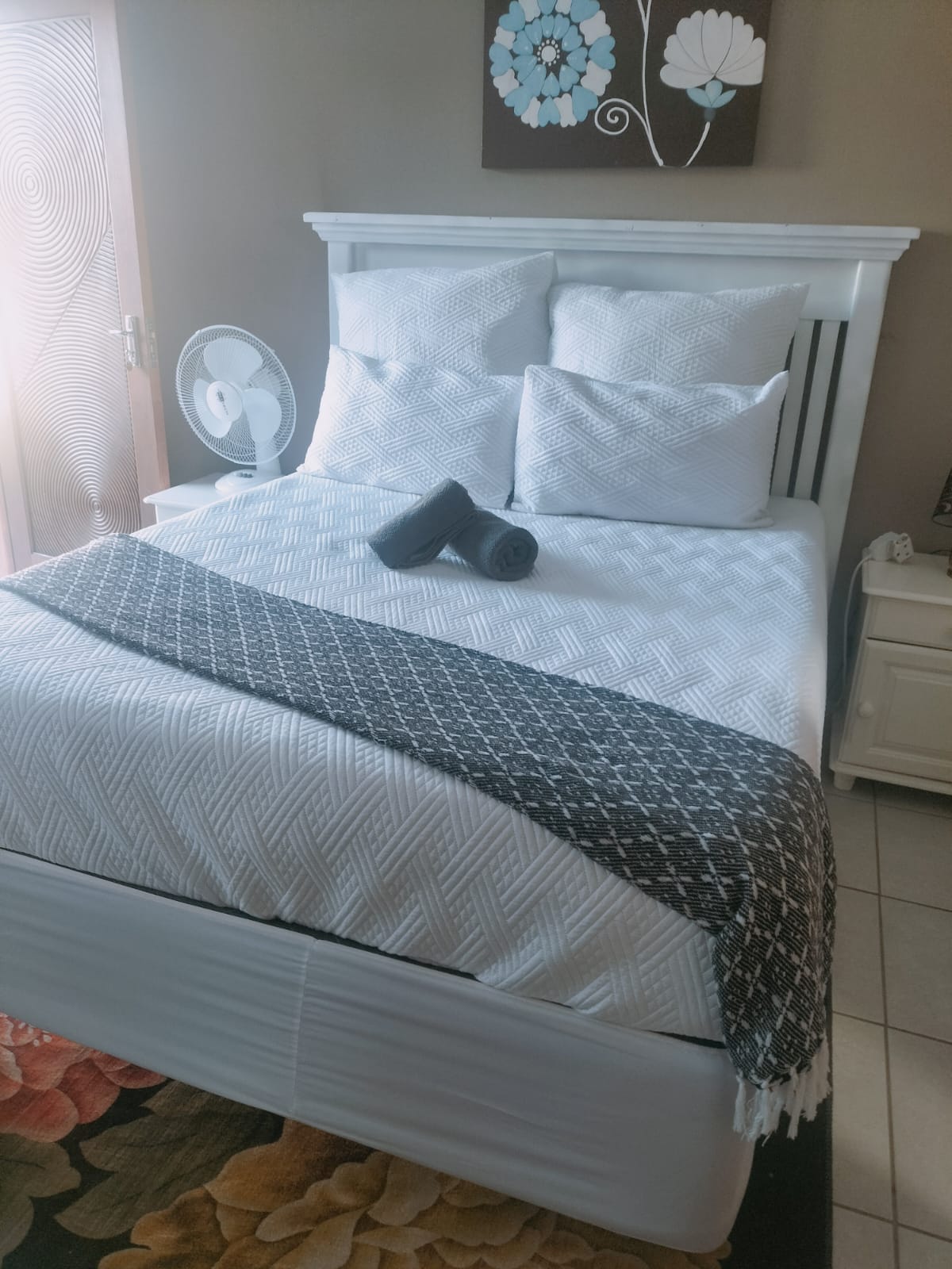 Room 9 Bed